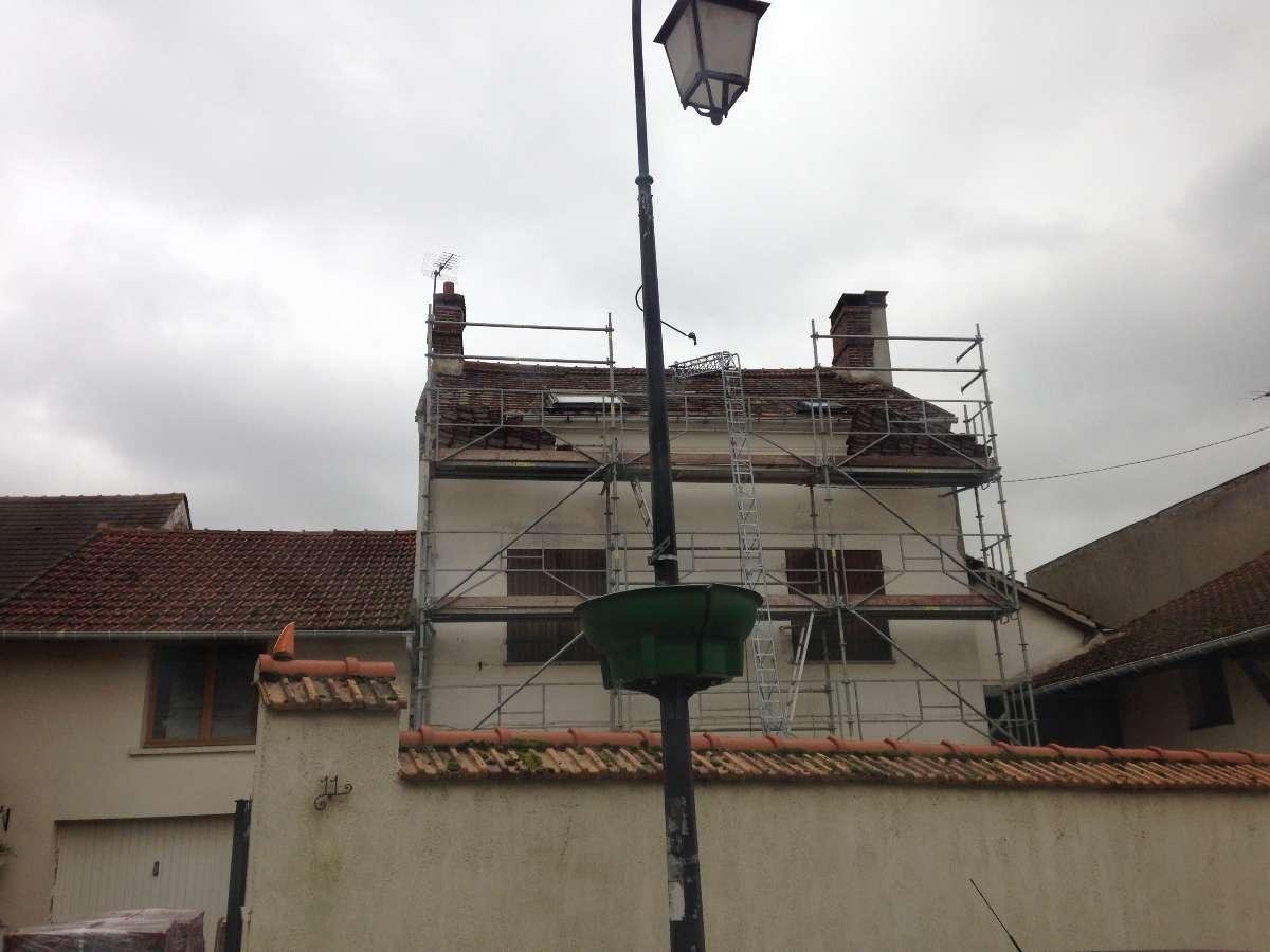 Alliances Couverture :Réfection d'une couverture en Tuiles à Montlhéry