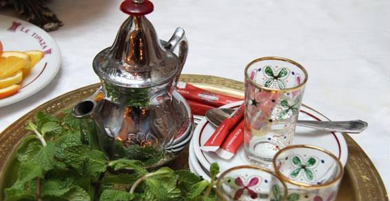 le fameux thé à la menthe