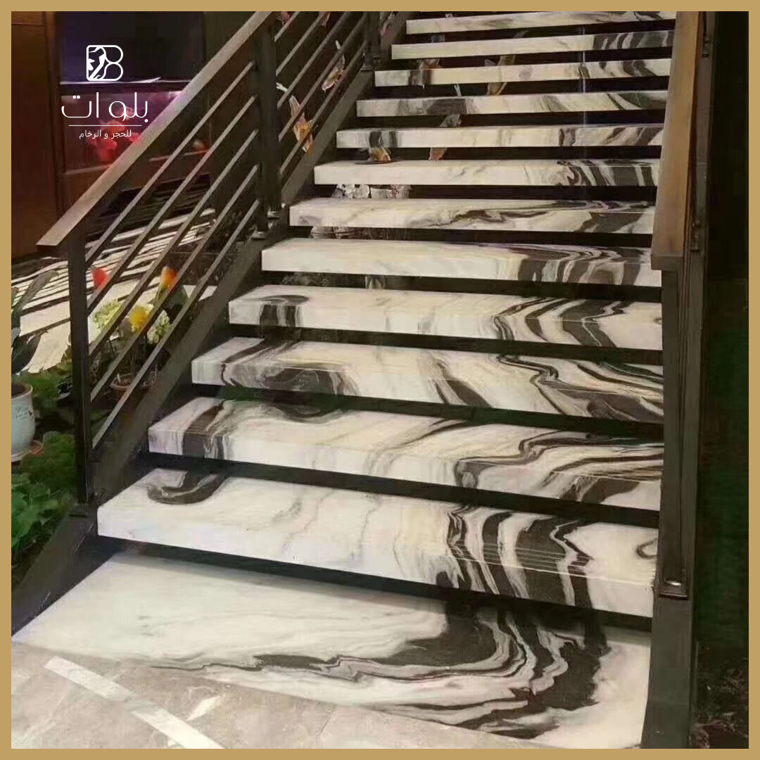منتج رخامي يعرض جمال الرخام الطبيعي وتفاصيله الفريدة. تتنوع المنتجات الرخامية من الأرضيات إلى المشبات، وتستخدم في تصميمات الديكور الداخلي والخارجي لإضفاء لمسة فاخرة وأنيقة. اكتشف تشكيلة واسعة من المنتجات الرخامية لإضافة أناقة لأي مساحة