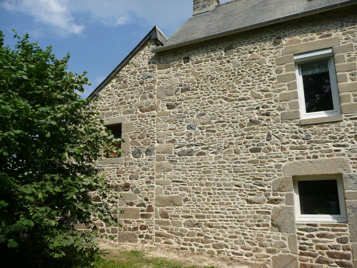 Réfection de joint sur maçonnerie de pierre dans les Côtes d'Armor (22)
