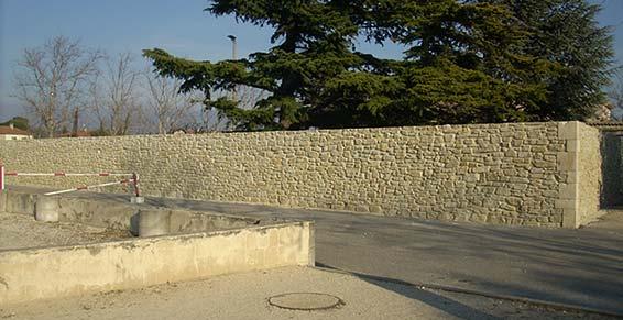 M San Jose Jérôme - Clôture en pierre