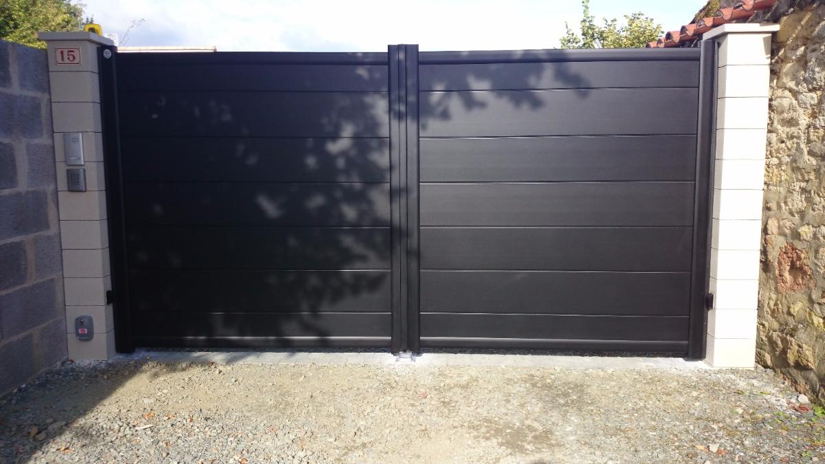 portail alu Chantonnay.JPG