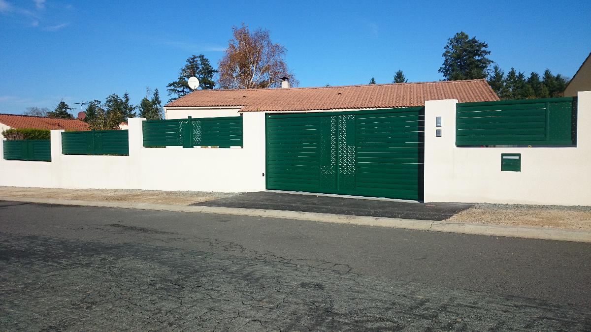 ensemble alu Rochetrejoux.JPG