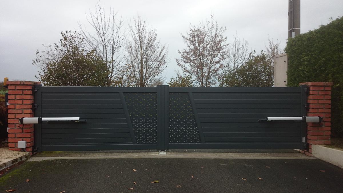 portail motorisé Chantonnay.JPG