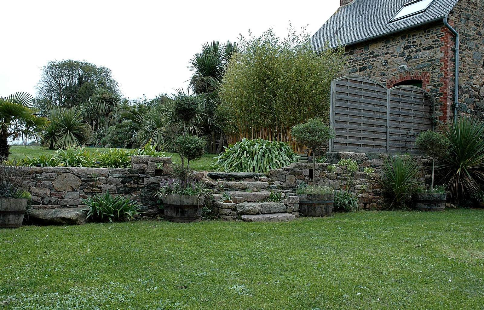 muret escalier pierres sèches maçonnerie pierres D.Le Pennec Paimpol