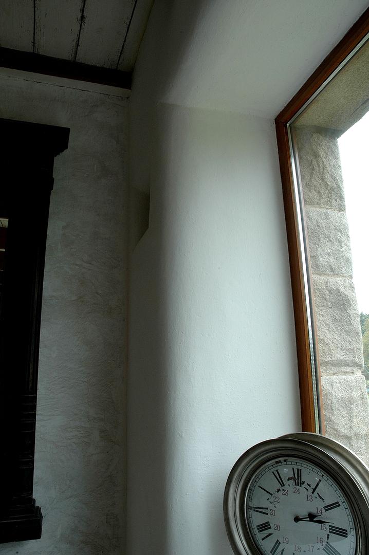 embrasure arrondie fenêtre enduit chaux chanvre lissé D.Le Pennec