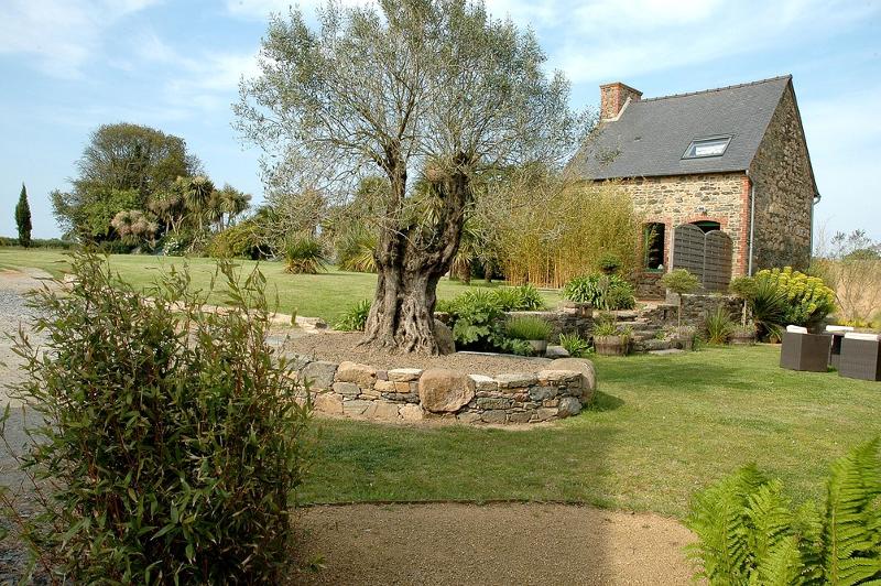 aménagement extérieur muret pierres sèches D.Le Pennec maçon Paimpol