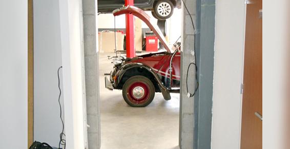 Atelier garage réparations voitures de collections La Baule