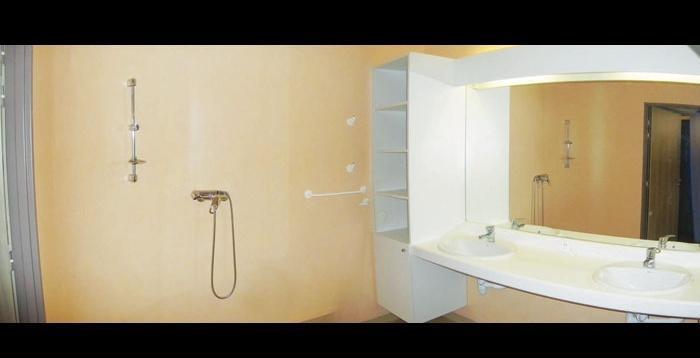 Les terrasses du Caroux Vue salle de bain