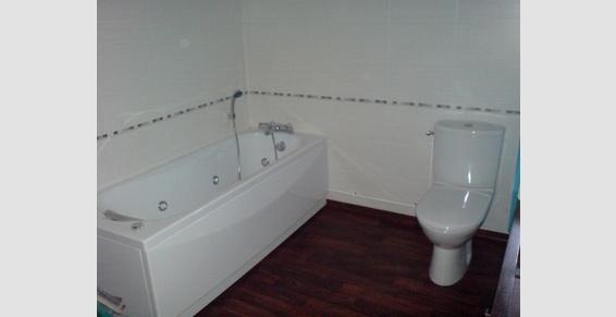 Baignoire Balnéo - Plombier à Hymont