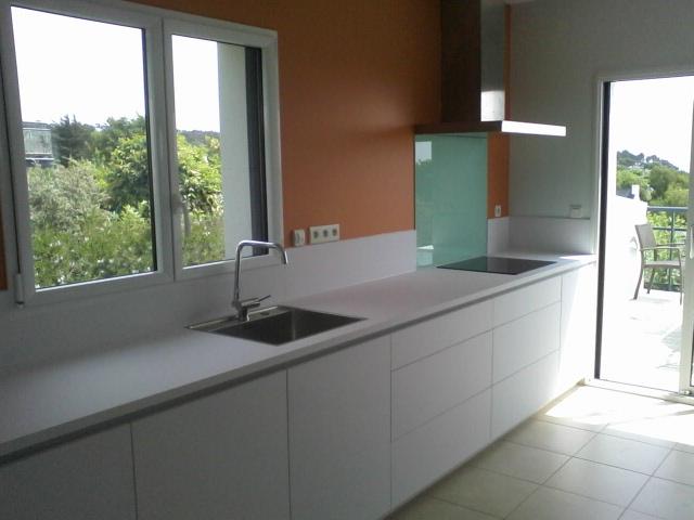 Cuisine blanche épurée