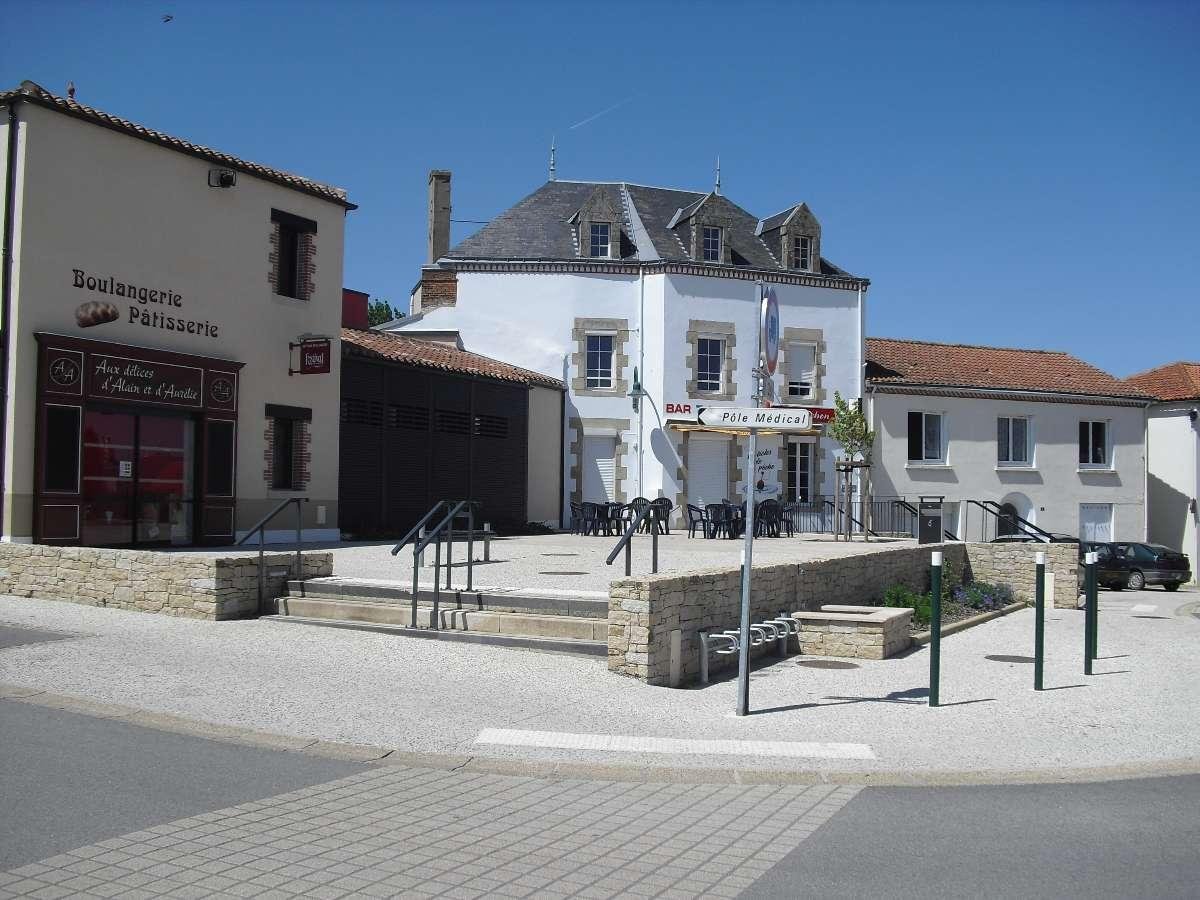 Centre Bourg à MACHE