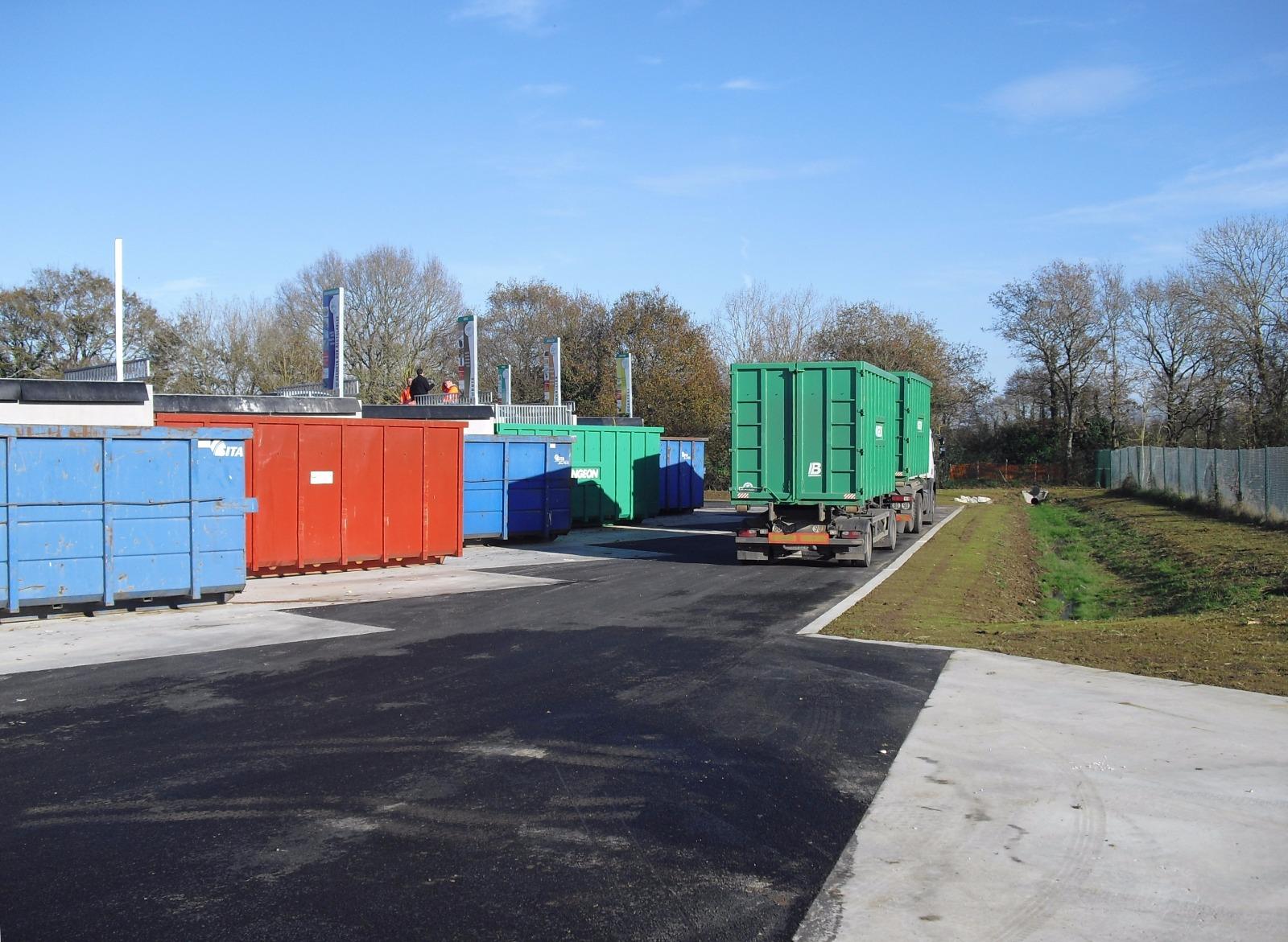 Déchetterie à VENANSAULT