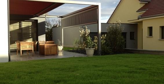 Jeune gazon avant la 1° tonte