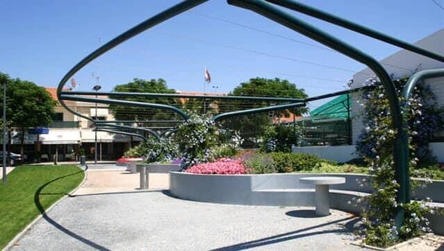 ESPAÇO VERDE DA RUA BARTOLOMEU DIAS