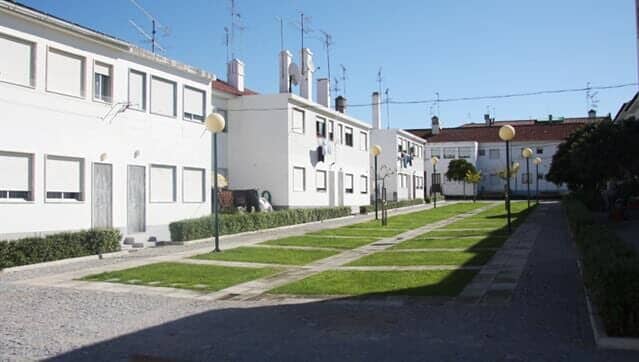 ESPAÇO VERDE DO BAIRRO VASCO GONÇALVES