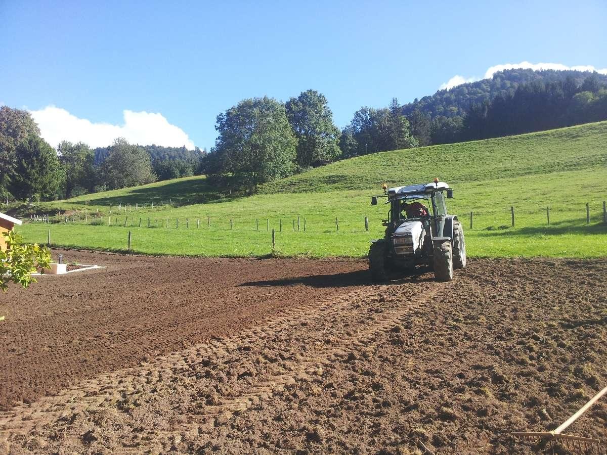 Préparation de terrain pour engazonnement