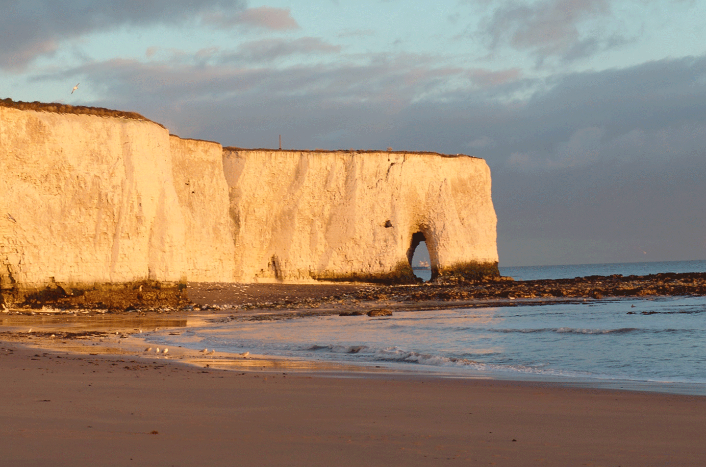 Kingsgate Bay arch. near Broadstairs Beach holiday apartments
