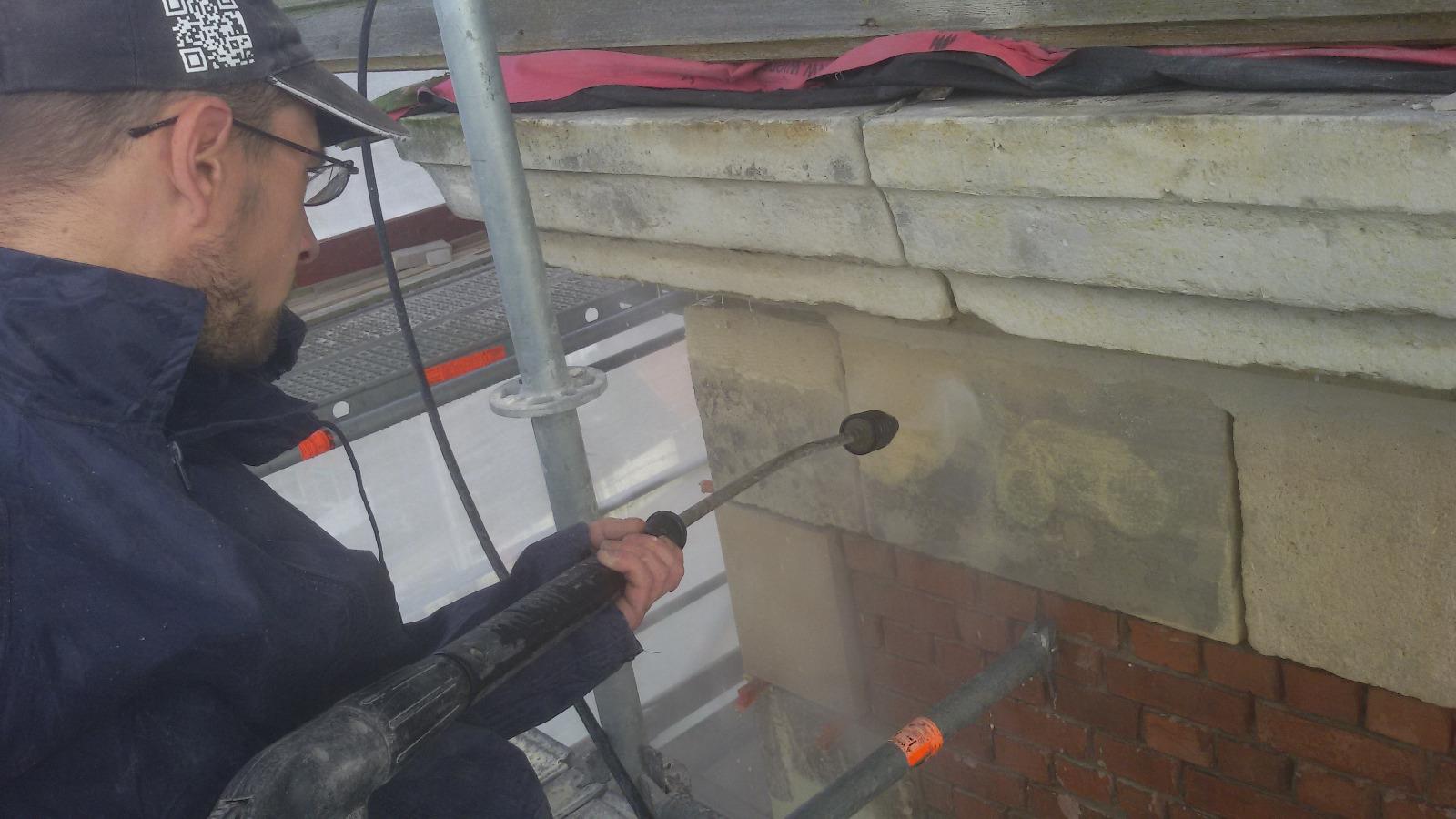 Remplacement des éléments en pierre de l'Eglise