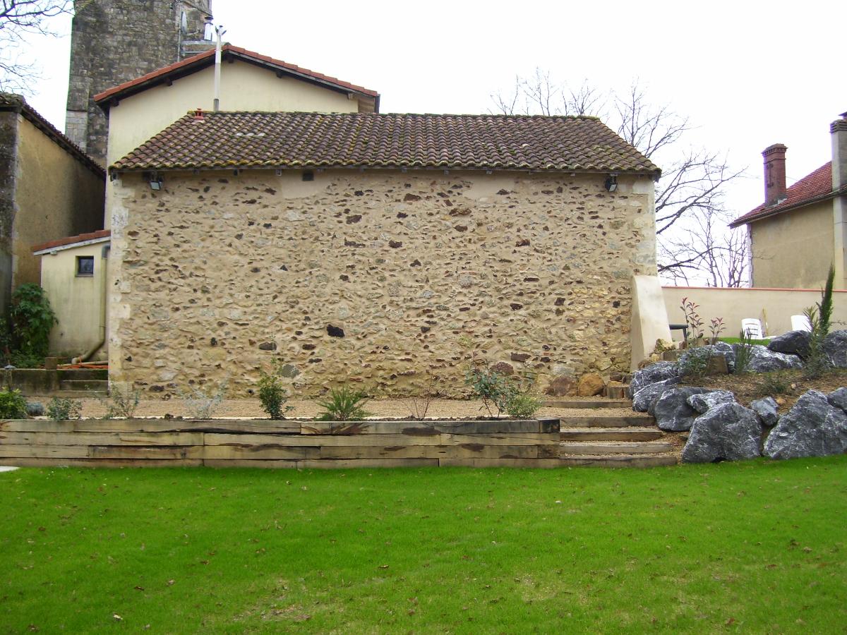 Enrochement et escalier bois