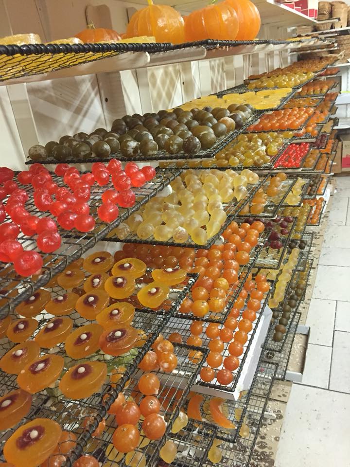 Fabrique fruits confits artisanaux de Provence près d'Apt Vaucluse