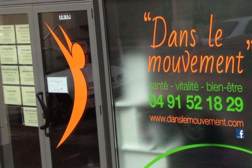 Devanture du cabinet Dans le mouvement