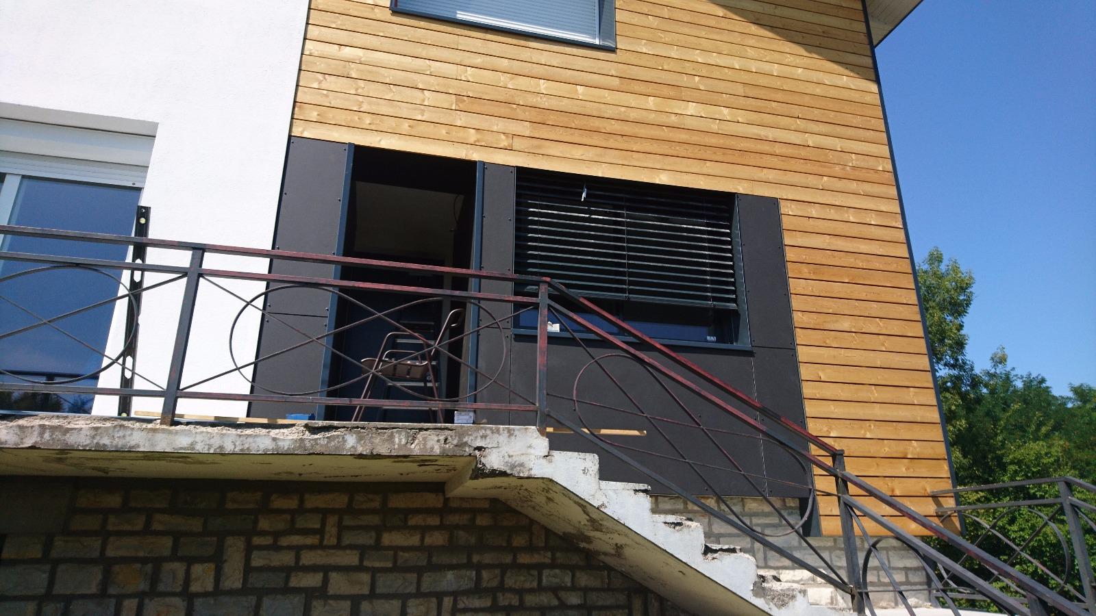 Zoom sur un bardage en bois