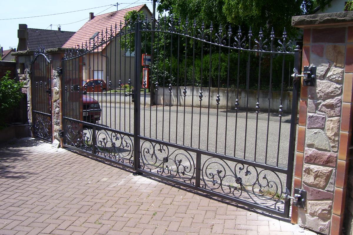 Portail en fer forgé