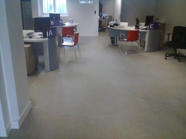 Travaux de revêtement de sol : pose de dalles