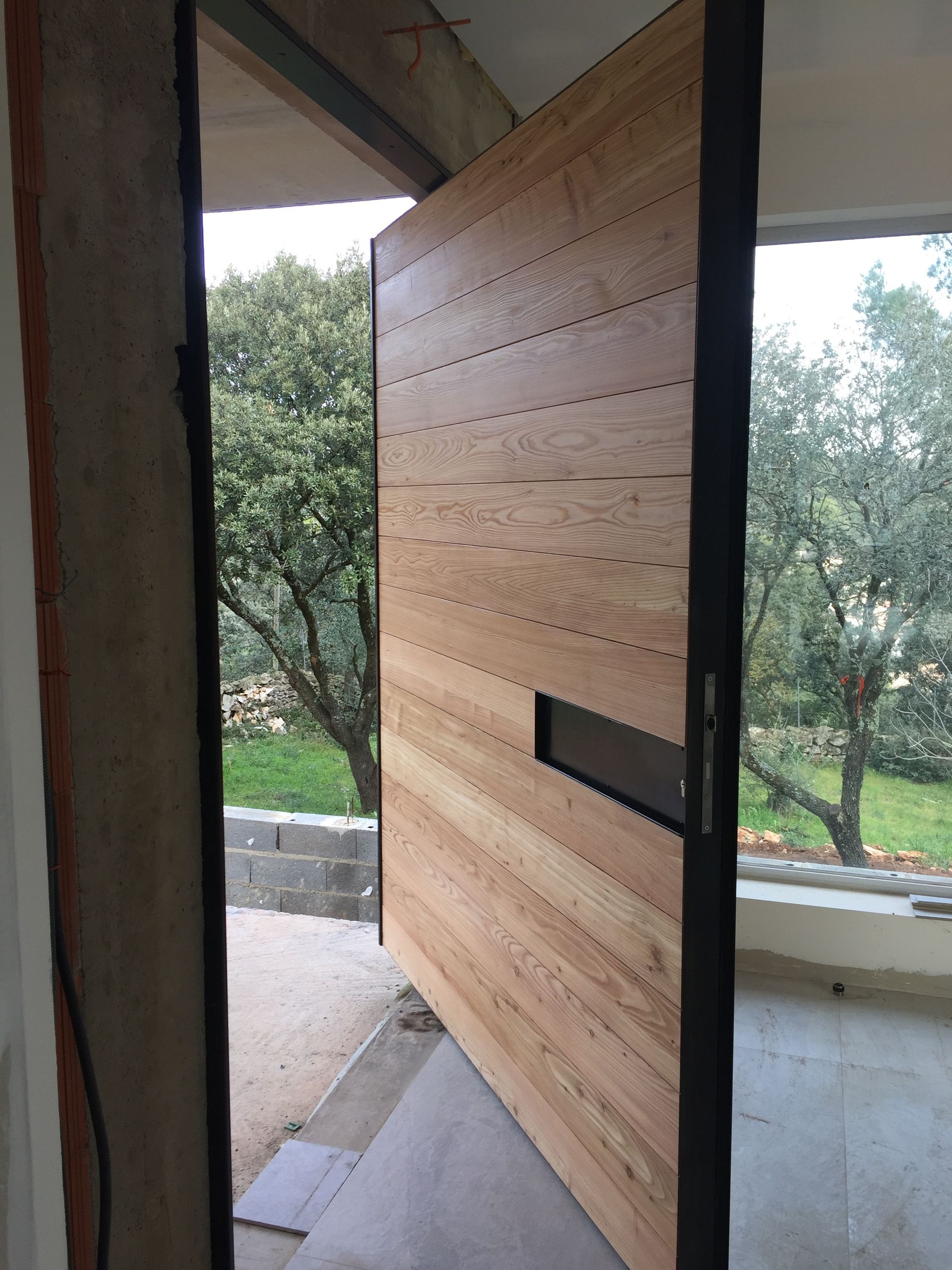 Poseur De Porte D Entre