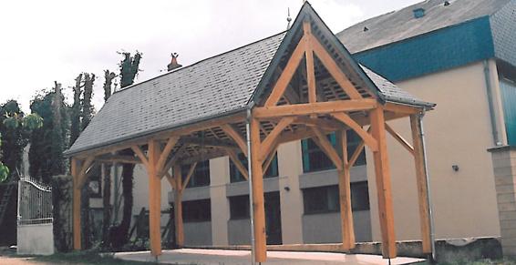 Berneux (SARL) à Chargé - Charpente-Couverture