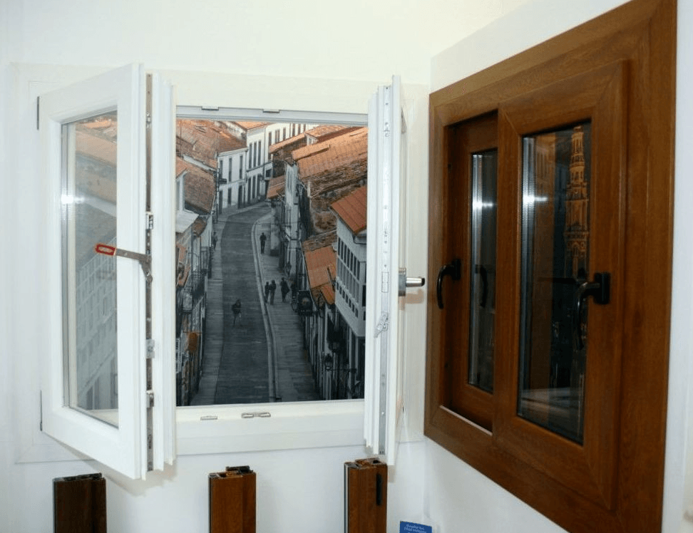 Carpinteria de aluminio y PVC en Sedaví Persianas Valero, S.L.U.