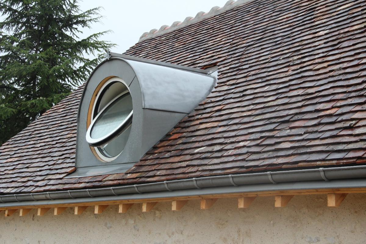 Oeil de boeuf en zinc quartz