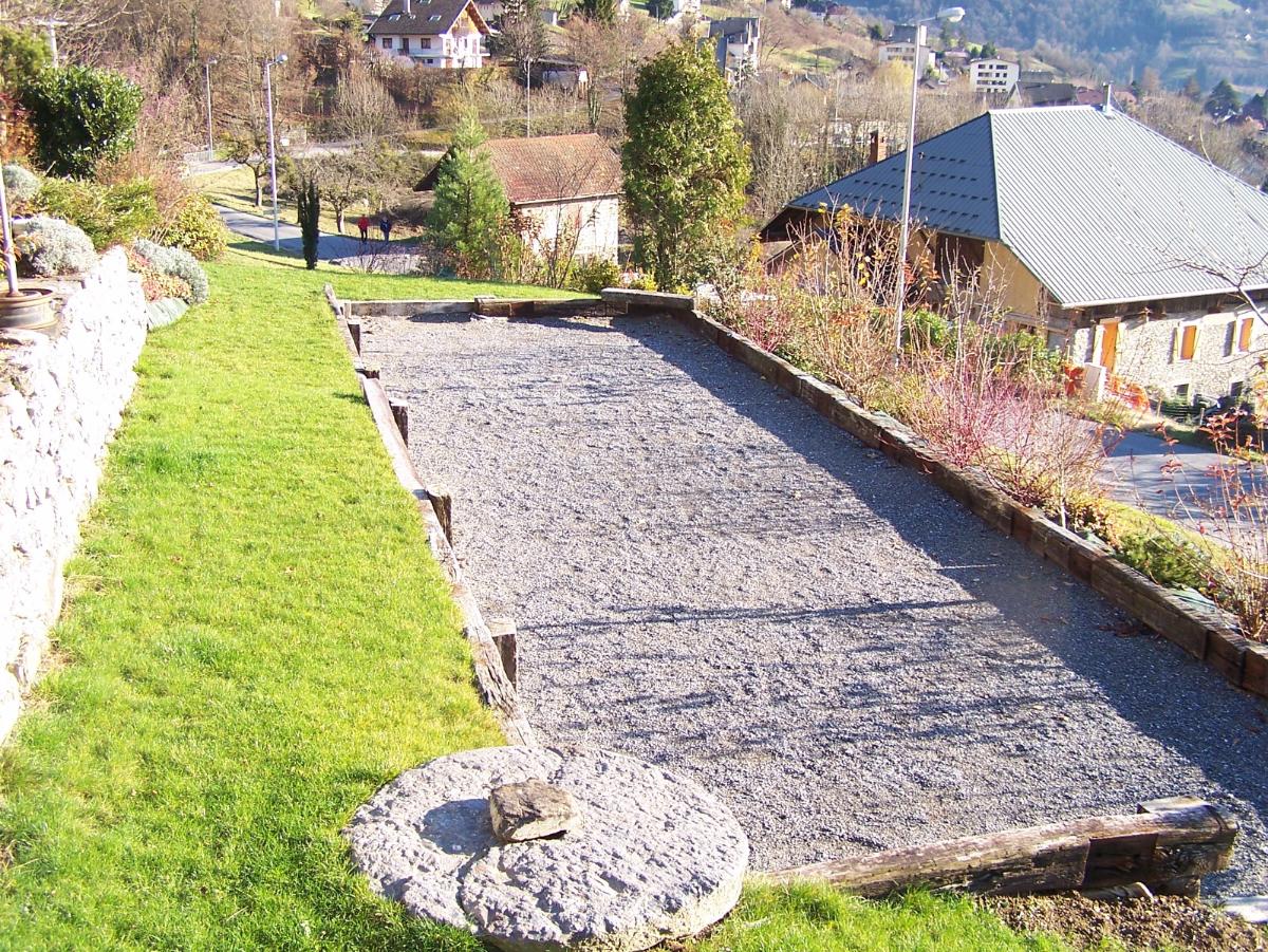 Création d'un terrain de pétanque à TALLOIRES