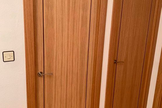 Pavimentos Santa Marta puertas de madera