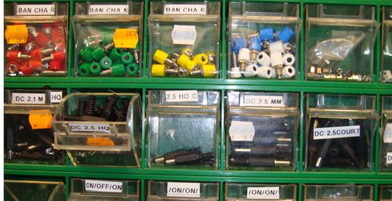 Bric Électronic AEC Audio Électronique. Tête jack.