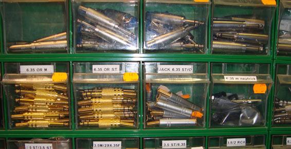 Bric Électronic AEC Audio Électronique. Tête jack.