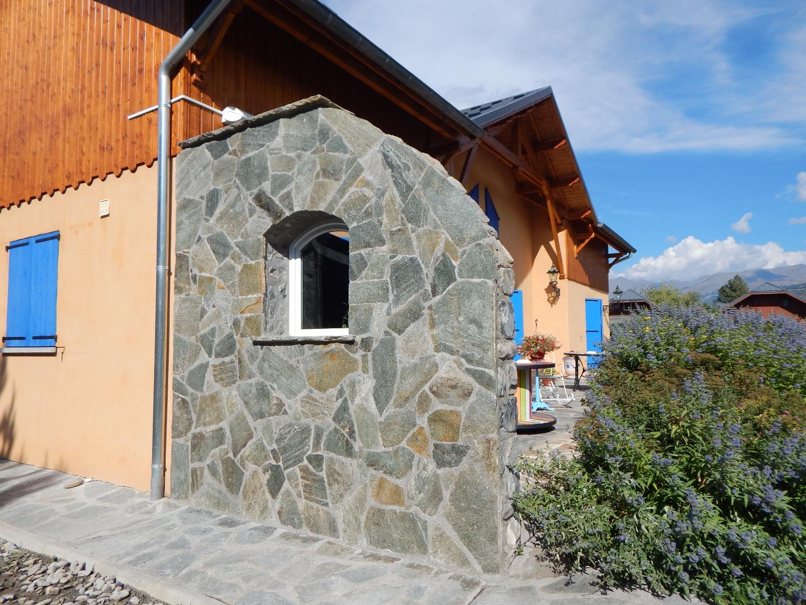 parement de murs en pierre