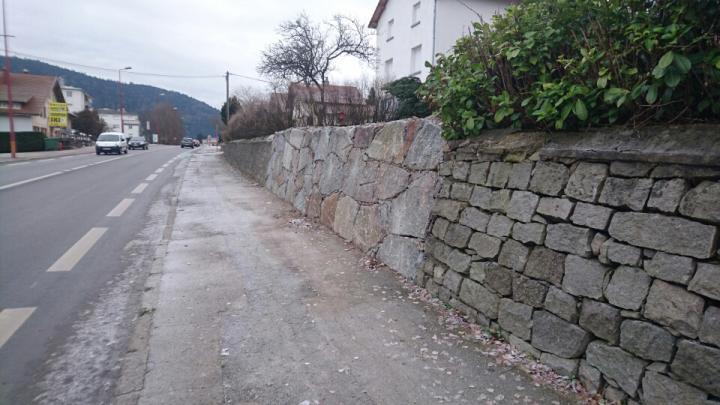 Photo d'un enrochement et de travaux publics