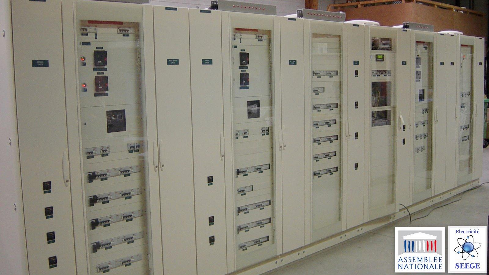 Armoire Salle des lampes - ASSEMBLÉE NATIONALE