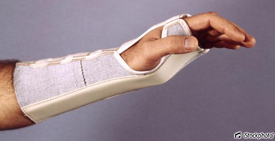 À Lille, la Pharmacie Camus vous propose des attelles pour poignets