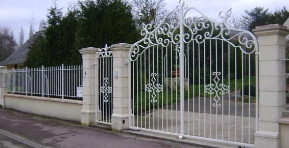Portes et portails - Fabrication sur mesure Ploërmel