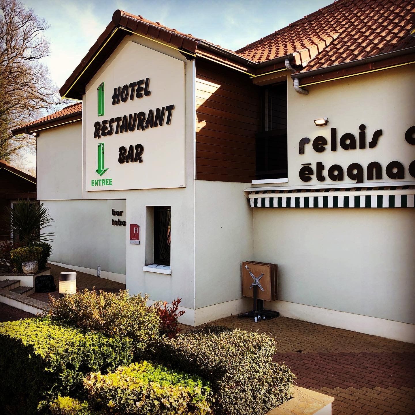 Hôtel-Restaurant le Relais d'Etagnac