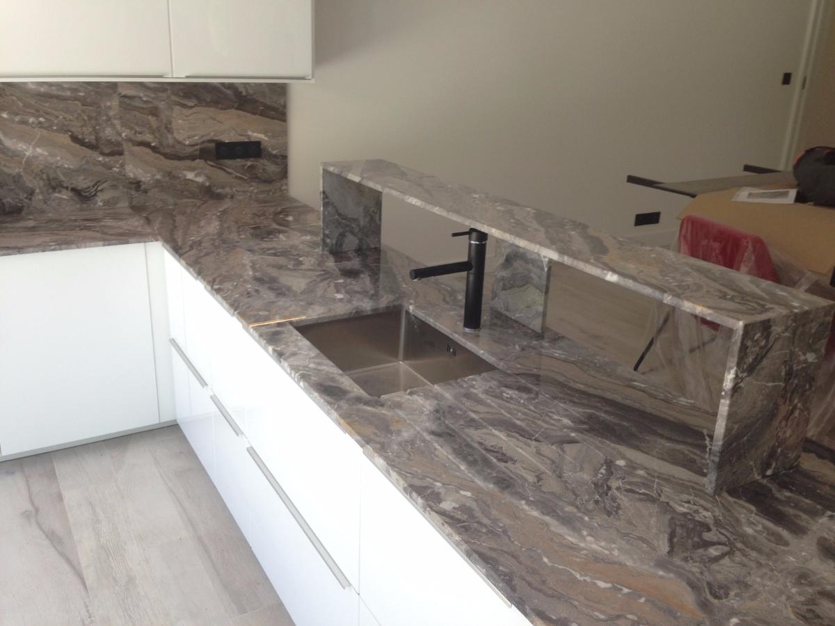 Marbrier funéraire à Aix-en-Provence