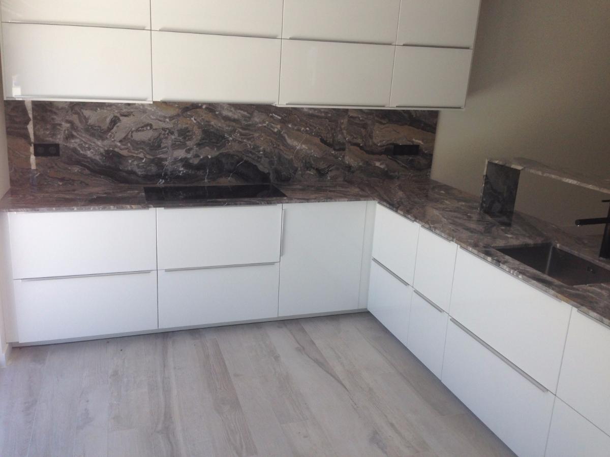 Marbrier funéraire à Aix-en-Provence