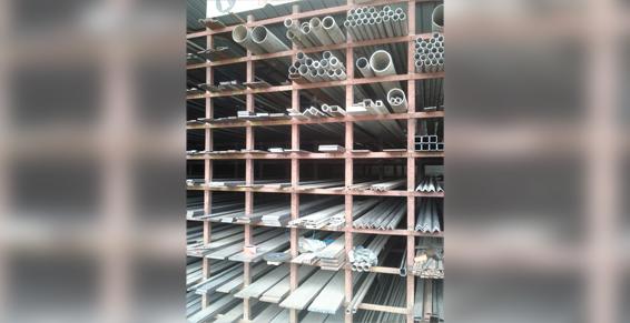 Fers plats, cornières, fers T