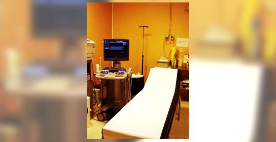 Salle d'échographie