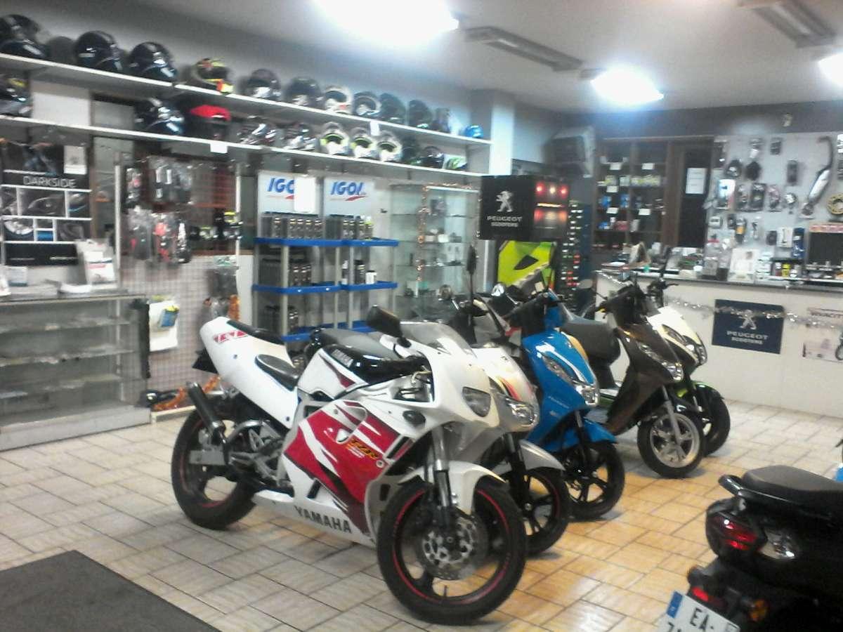 Vente de motos et scooters d'occasion