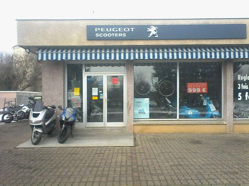 Magasin Peugeot : motos, scooters et vélos