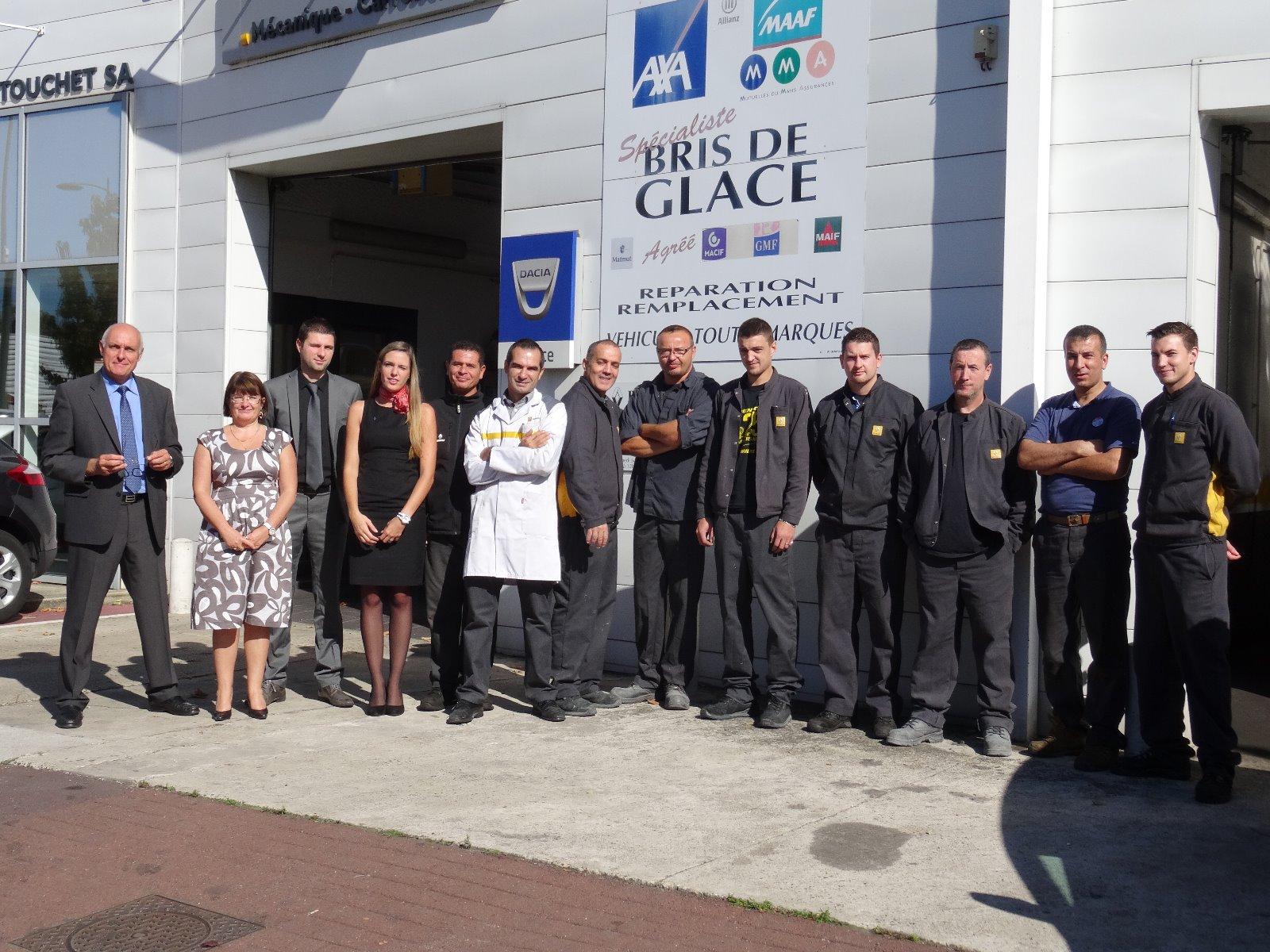 L'équipe vente VO-VN et les mécaniciens proche d'Epinay sur Seine